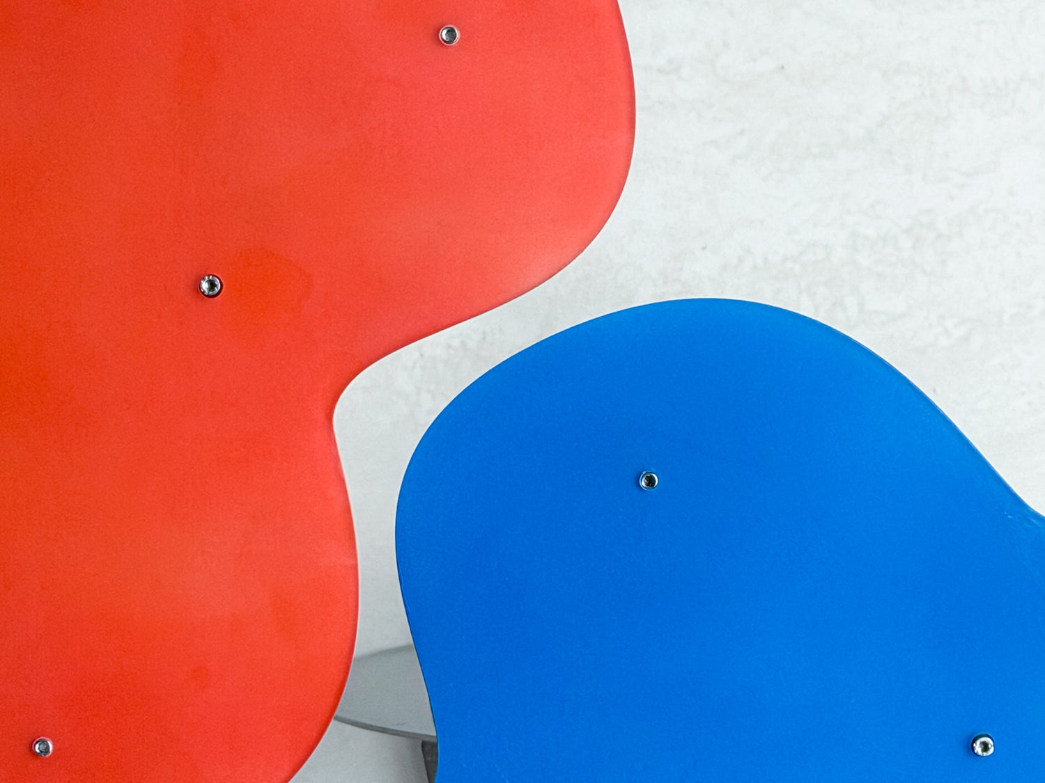 sāns side tables